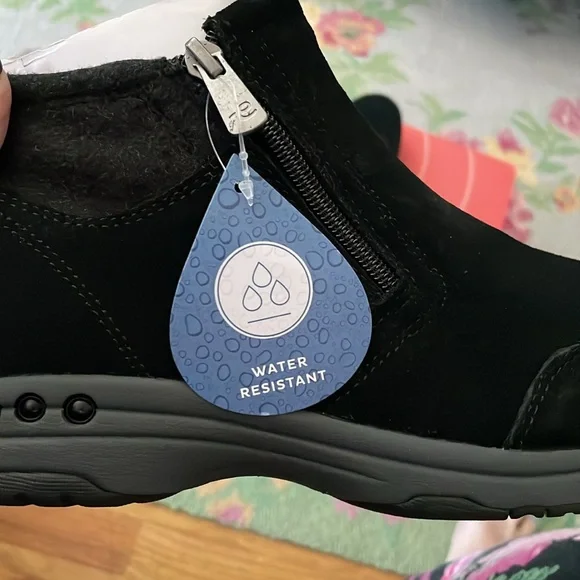 Water Resistant Black Comfort Boots, by Easy Spirit, Size 12m - Picture 4 of 11